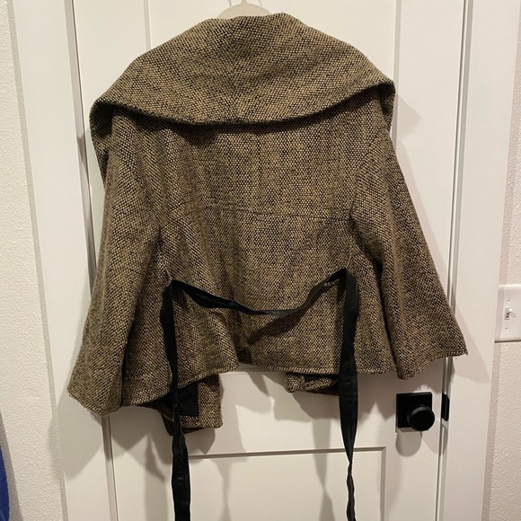 BB DAKOTA Coat. - Picture 2 of 7